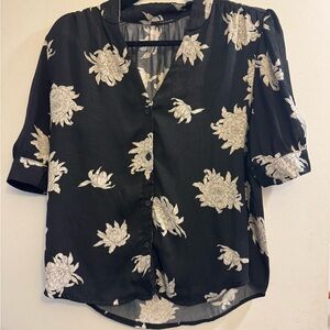 T Tahari Black and Cream Floral Blouse M